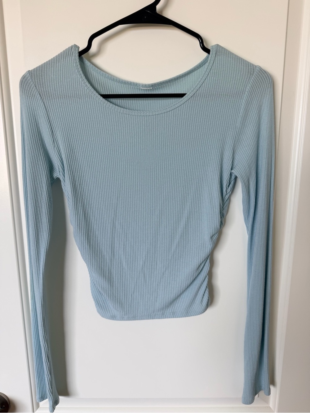 Alo Yoga Cropped Long Sleeve in Ice Blue